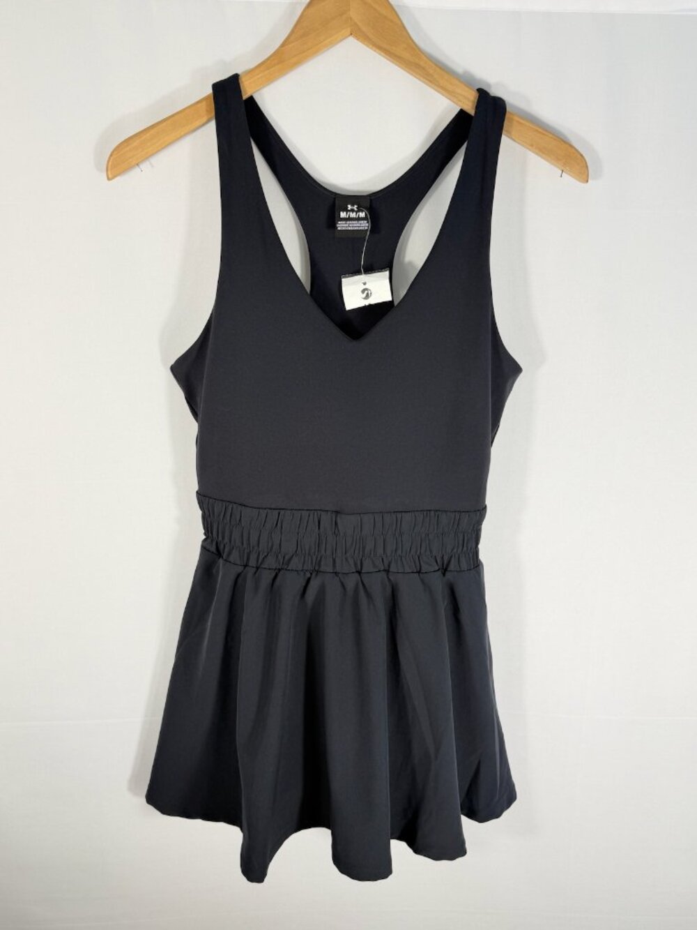Under Armour Vanish Athletic Dress Black Medium NWT Tennis Golf Workout
